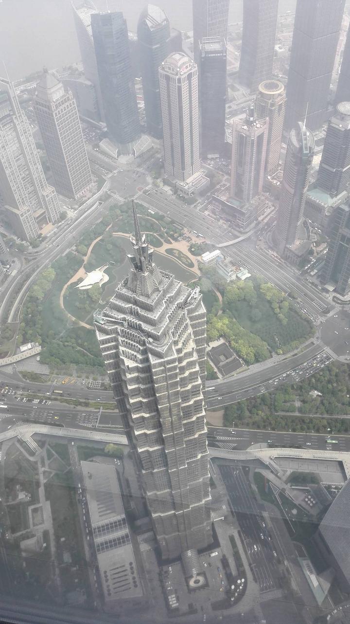 上海中心大厦好玩吗 上海中心大厦怎么去旅游攻略