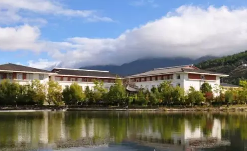中国最美的10所大学  中国哪几所大学风景优美好看