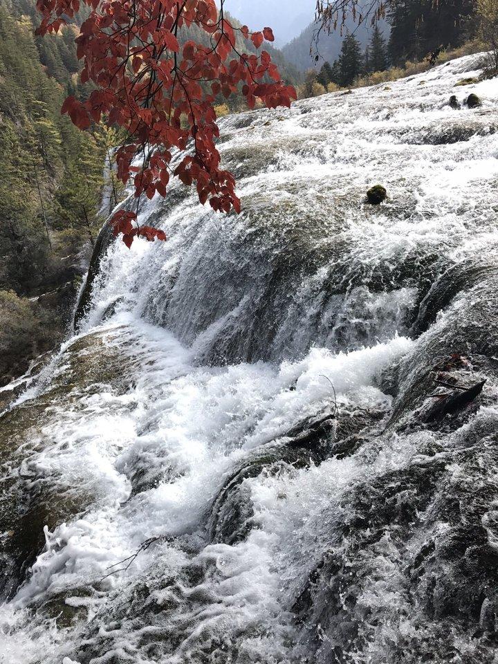 峨眉山有什么景点 峨眉山有什么好吃的