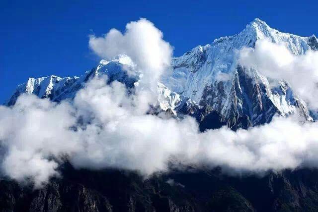 阿尼瑪卿雪山景區(qū)攻略