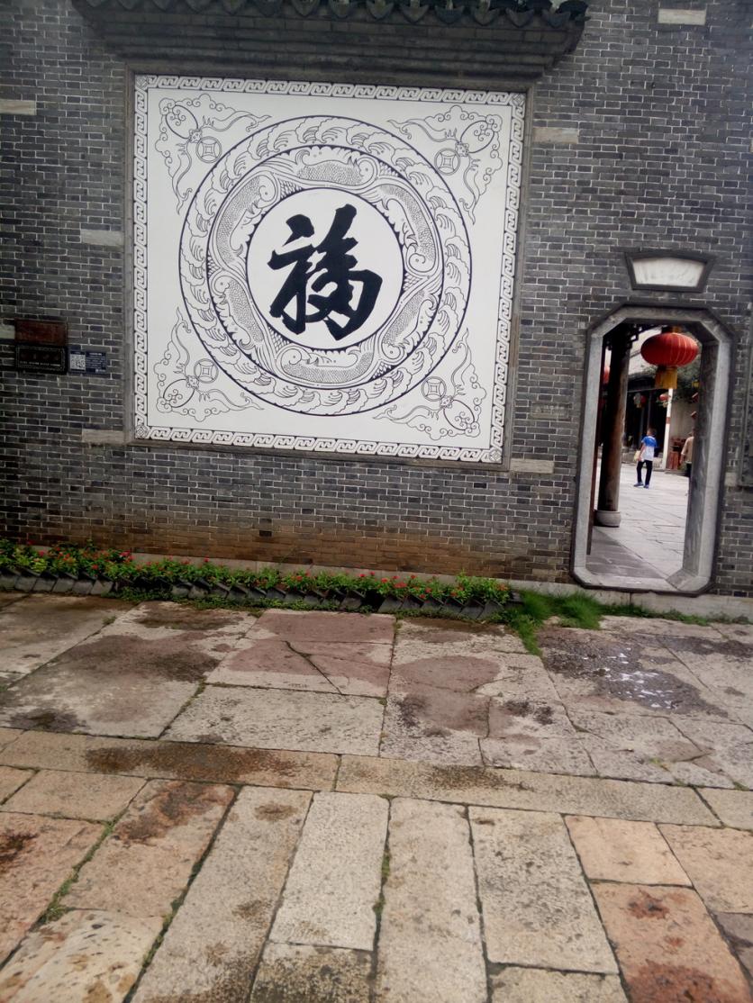 中国式旅游顺口溜 中国式旅游车上睡觉下车尿尿景点拍照