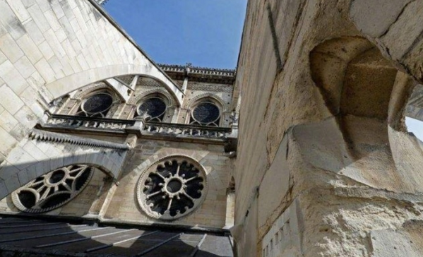 巴黎圣母院整修要多少钱 巴黎圣母院还可以继续参观吗