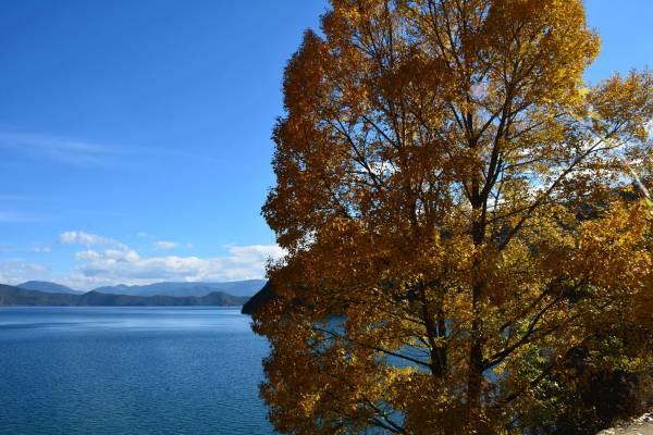 瀘沽湖海拔多高 瀘沽湖怎么玩