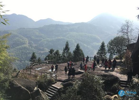 富山大裂谷风景区一日游