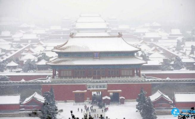北京四月飞雪是正常的吗