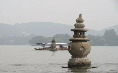 老年人旅游适合去哪里