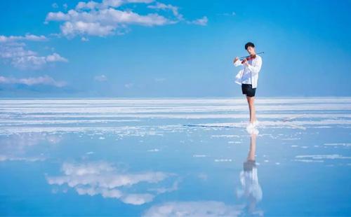 时隔半年，中国的“天空之境”茶卡盐湖免费票开园了