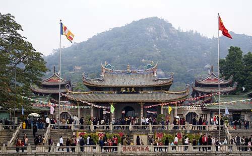中国比较出名的寺庙有哪些+寺庙介绍