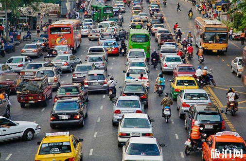 泰国违反交通规则罚款多少