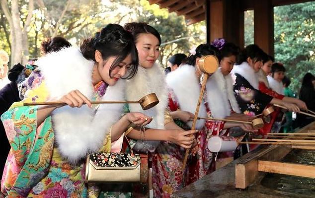 日本推出一对一私人女导游