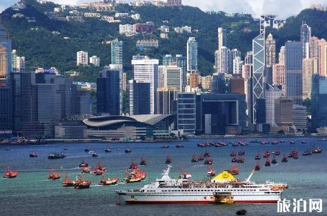 香港机场大巴有当日返程票半价的活动吗