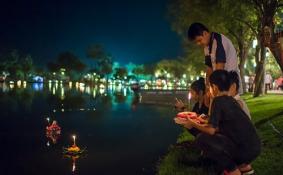 泰国水灯节和天灯