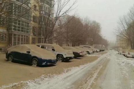 抖音下黄雪的地方是哪里 乌鲁木齐下黄雪是怎么回事
