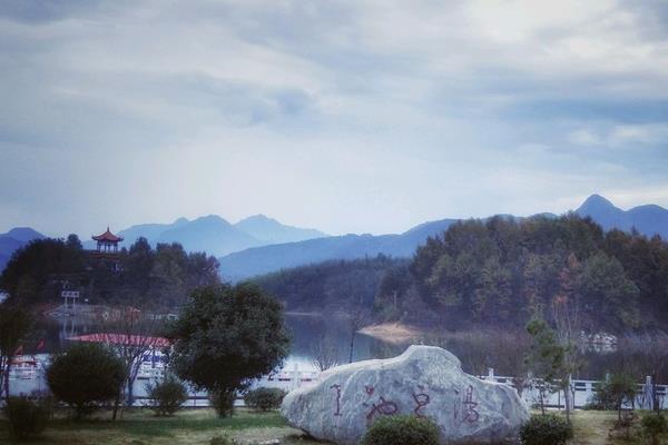 汤泉池风景区要门票吗