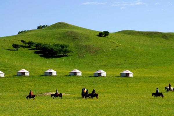 乌兰布统 乌兰布统最佳旅游季节 乌兰布统大草原游玩攻略