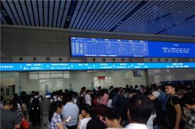 2019渝贵铁路动车组列车重联运行