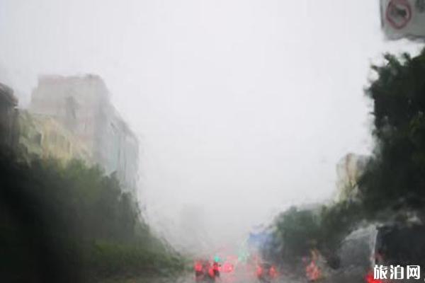 2019广州暴雨预警情况 广州暴雨哪些公交受影响