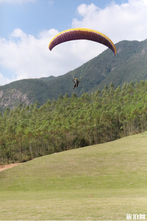 珠海日月湖滑翔伞体验全过程