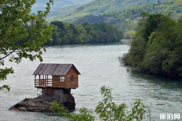 塞尔维亚河中小屋位置 塞尔维亚河中小屋游玩攻略