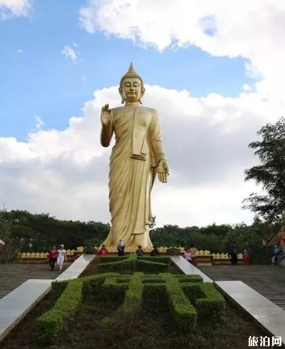 西雙版納市區(qū)有什么景點 曼聽公園鸚鵡表演時間