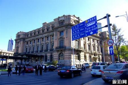 2023大连中山广场旅游攻略 - 门票价格 - 附近美食 - 地址 - 交通 - 天气 - 电话 - 开放时间