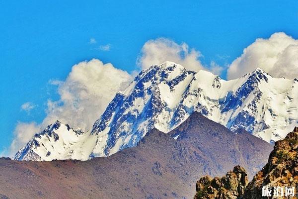 博格达峰海拔多少米 博格达峰的传说