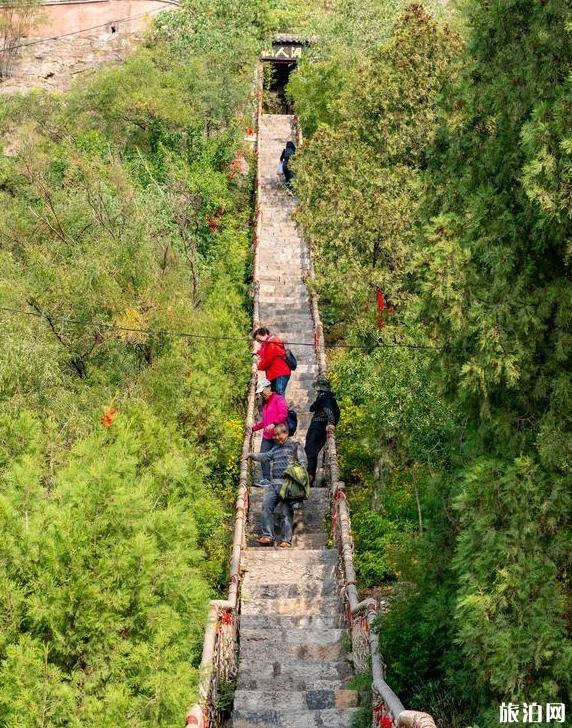 娱乐住宿 旅游资讯 响堂山,位于河北省邯郸市峰峰矿区境内,分南响堂山