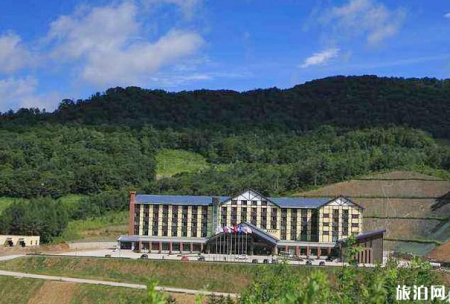 2023雪山飞湖旅游攻略 - 门票 - 交通 - 天气 - 景点介绍