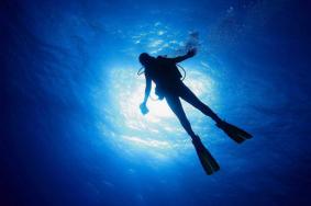 潜水会遇到什么危险 下海潜水注意事项有哪些