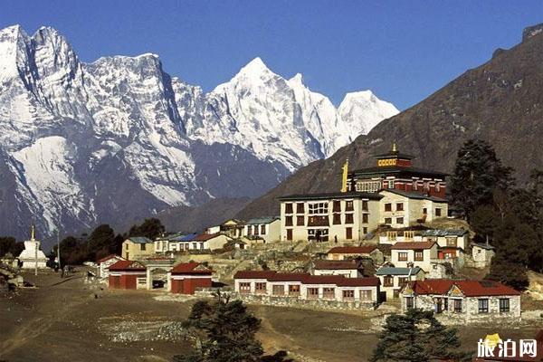 尼泊尔发布登山禁令 珠穆朗玛峰登山证暂停