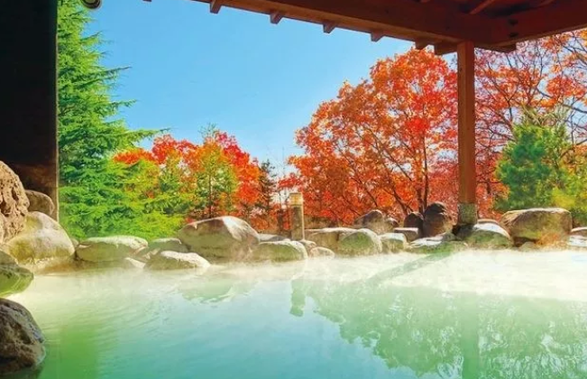 日本可以观赏红叶的温泉有哪些