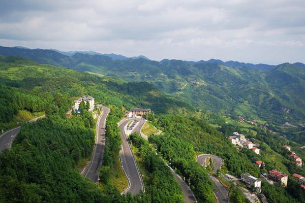 貴州哪里好玩風景又好 貴州自駕游路線推薦