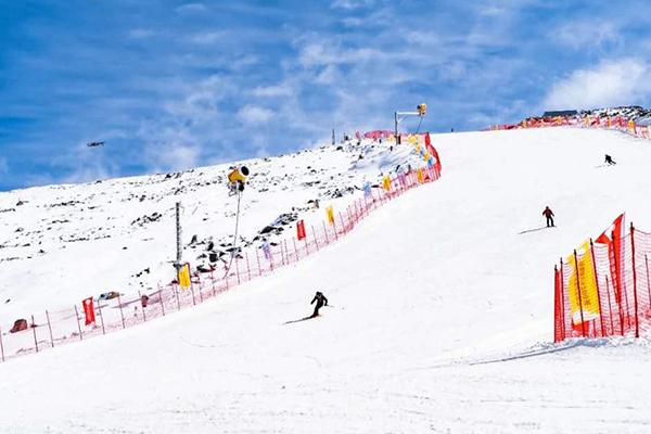 2020-2021乌鲁木齐丝绸之路国际滑雪场门票 