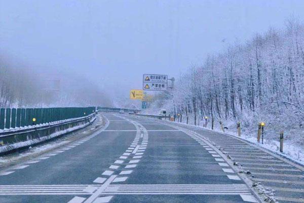 2020甘肃降雪高速封闭交通管制路段