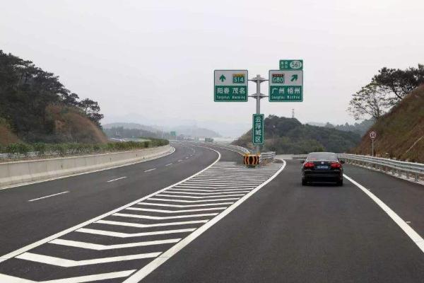 汕湛高速公路汕头至揭西段什么时候开通?