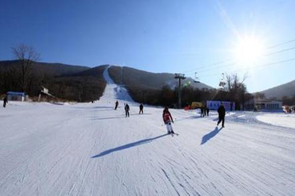2021重庆云阳龙缸滑雪场开放时间 重庆云阳龙缸滑雪场滑雪价格