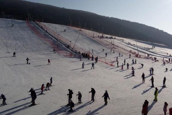 2021探路者嵩顶滑雪场在哪里 探路者嵩顶滑雪场怎么去