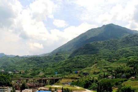2023雅安云峰山旅游攻略 - 门票价格  - 开放时间 - 景点介绍 - 简介 - 交通 - 地址 - 天气
