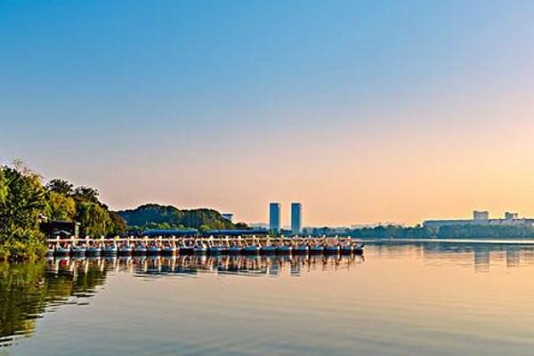 南京玄武湖观鸟最佳时间及游览线路