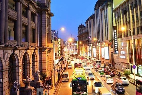 江汉路步行街将扩增 增开特色夜行公交服务