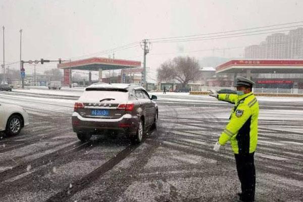 2021甘肃受降雪影响高速公路交通管制措施