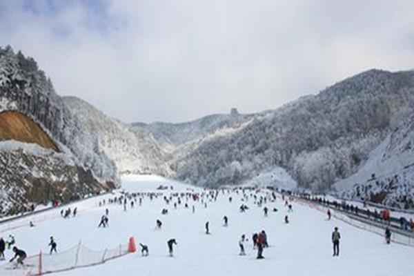2021杭州大明山万松岭滑雪场闭园公告