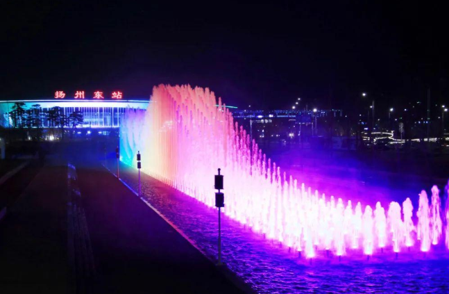 2021扬州东站光影水秀运河之光表演时间