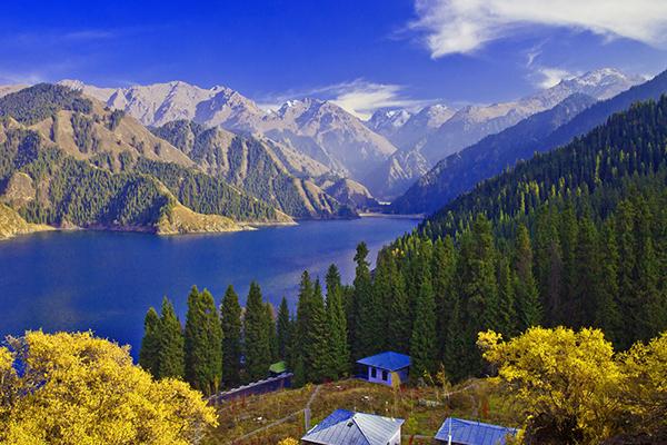 2021五一新疆旅游去哪里好-新疆必去景点推荐