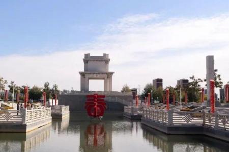 2022新月广场旅游攻略 - 门票 - 交通 - 天气