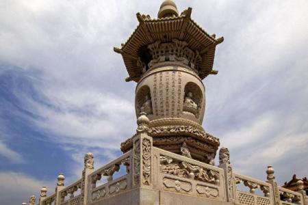 2023梅山寺旅游攻略 - 门票价格 - 交通天气 - 简介 - 地址 - 电话 - 开放时间