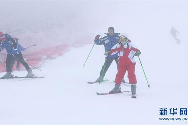 桂林齐州天湖滑雪场门票