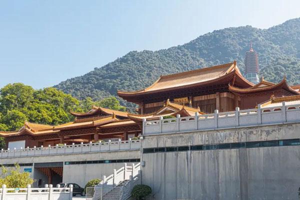 8月深圳弘法寺现在开放吗