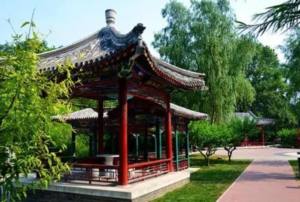 2021北京比较热闹的公园有哪些