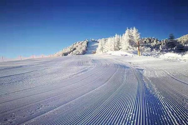 武漢周邊冬天哪里好玩 冬季當然是賞梅、溫泉、滑雪少不了